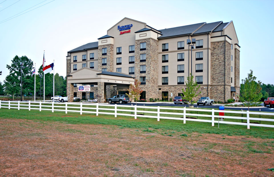 Fairfield Inn & Suites